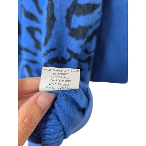 Red Animal Print Knit Turtleneck Sweater Dress Blue Black Casual Cozy - Picture 5 of 10